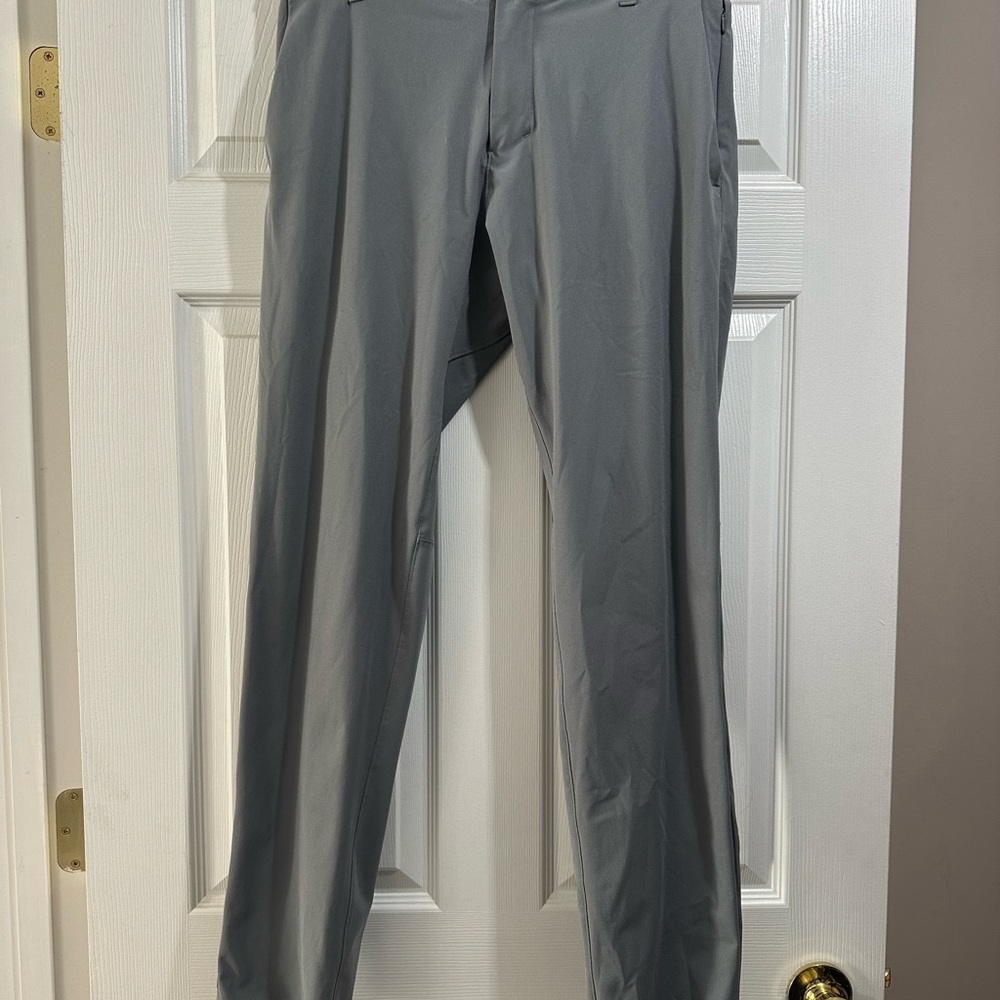 Lululemon Athletica Commission Classic Fit Men's Gray Dress Pants
